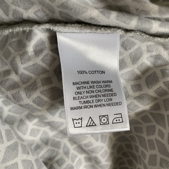 Foxcroft NYC Plus Size 20W Multicolor Print Wrinkle Free Shaped Button Up Shirt - Picture 5 of 6